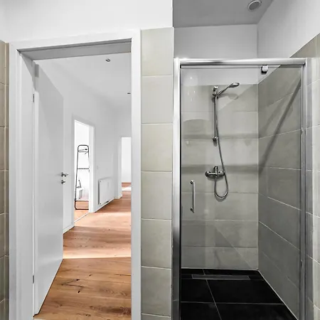 Lägenhet 3bedrooms For 6