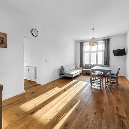 3bedrooms For 6 * Stockerau